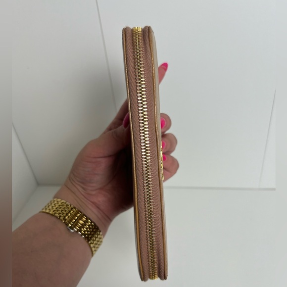 PRADA WALLET - Picture 2 of 8